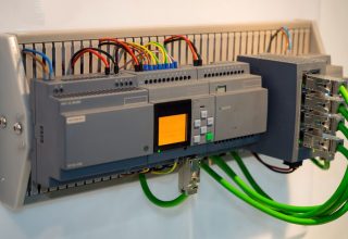 PLC là gì? Sự phát triển của PLC trong kỉ nguyên 4.0