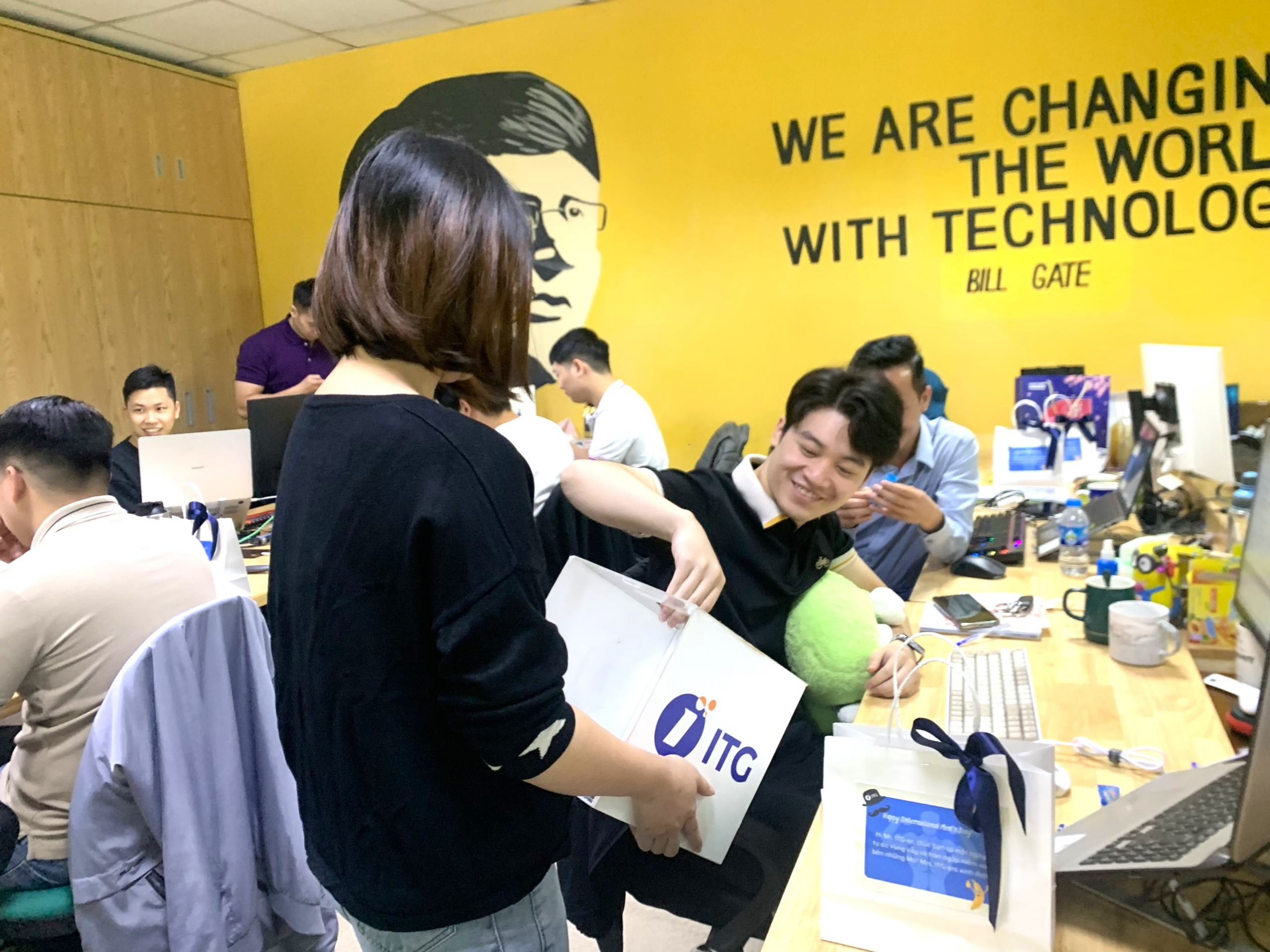 MEN'S DAY VUI NHỘN VÀ HÀI HƯỚC CỦA ITG 7 1 scaled 1