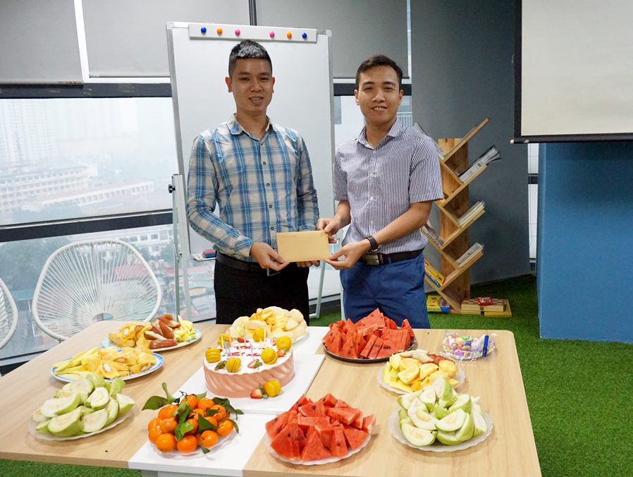 Khoảnh khắc đón sinh nhật các thành viên tháng 3 tại ITG