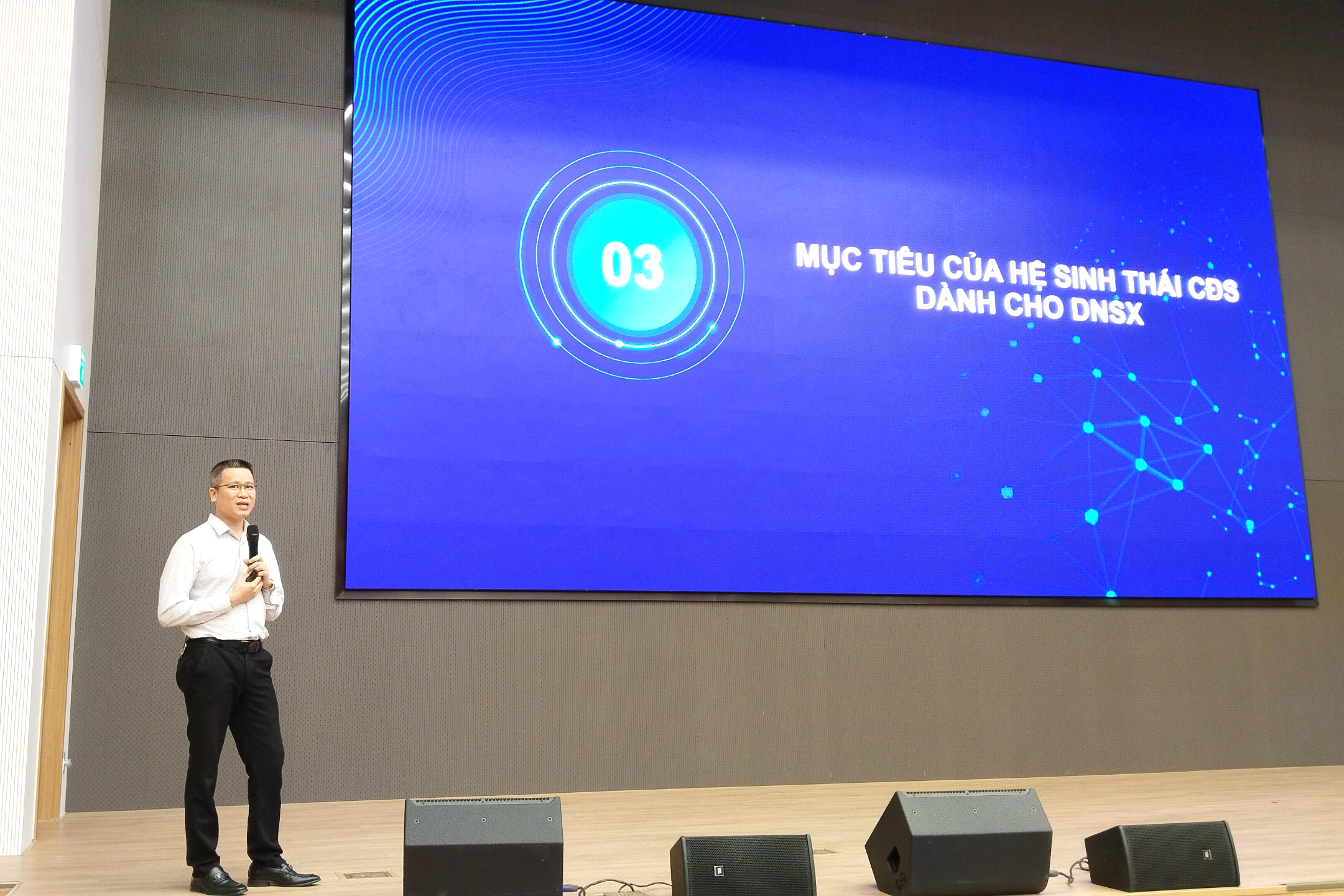 Ông Nguyễn Văn Hiệp chia sẻ về hệ sinh thái chuyển đổi số dành cho đơn vị sản xuất