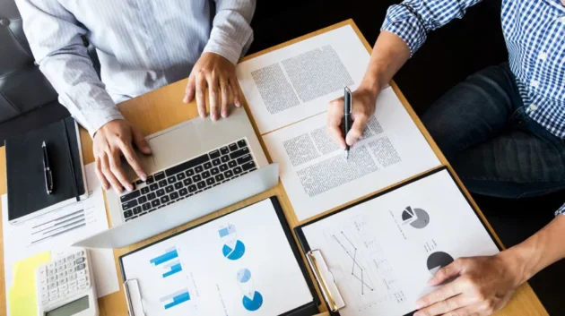 Writing Policy Laptop Charts 630x353 1