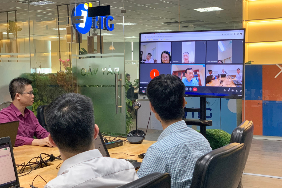 Đại diện đội dự án QNC và đội ngũ tư vấn của ITG cùng tham gia buổi lễ Kick Off Online