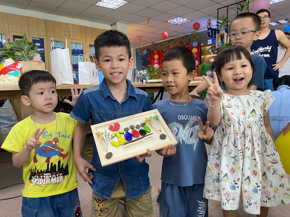 BỮA TIỆC "TRÒN TÌNH ĐOÀN VIÊN'' TẠI CUNG TRĂNG ITG 4 anh dang web 4