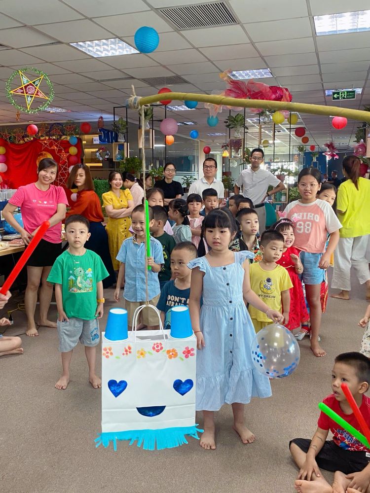 BỮA TIỆC "TRÒN TÌNH ĐOÀN VIÊN'' TẠI CUNG TRĂNG ITG 3 anh de up bai web 1