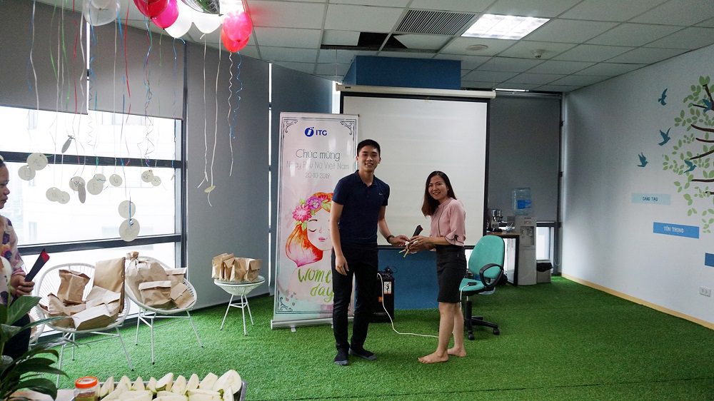 chuc mung ngay 20 10 5