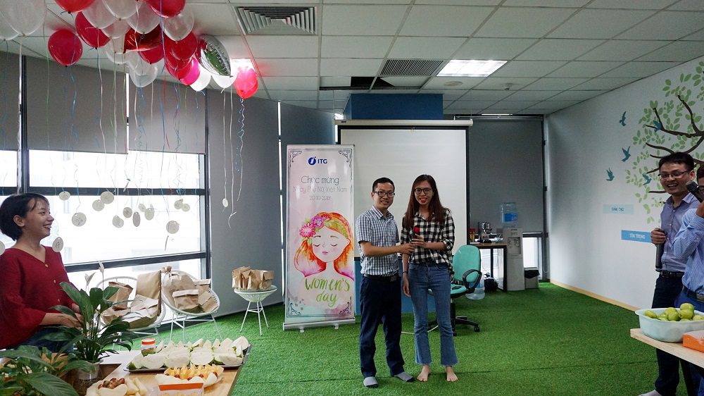 chuc mung ngay 20 10 7