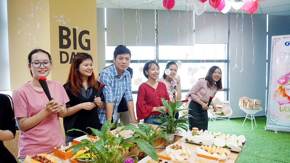 chuc mung ngay 20 10 9