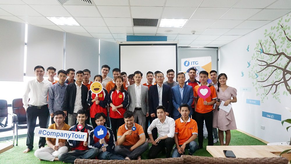 Sinh viên trường ĐH Công nghiệp đến tham quan và trải nghiệm môi trường làm việc tại ITG