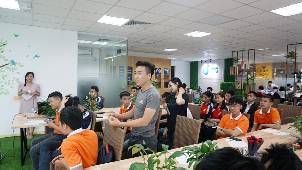 chuong trinh giao luu giua sinh vien va doanh nghiep3