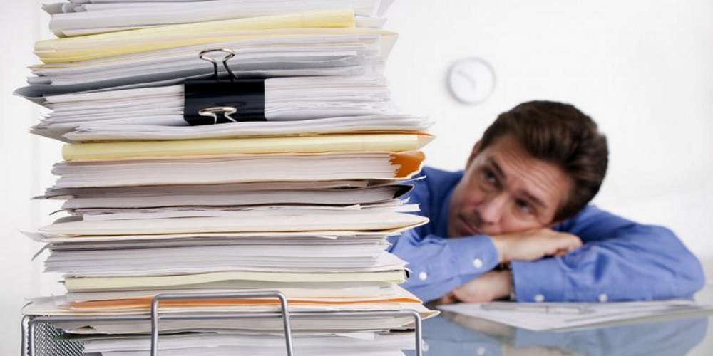 Lượng thông tin lớn và khó truy cập làm giảm hiệu suất làm việc của nhân viên