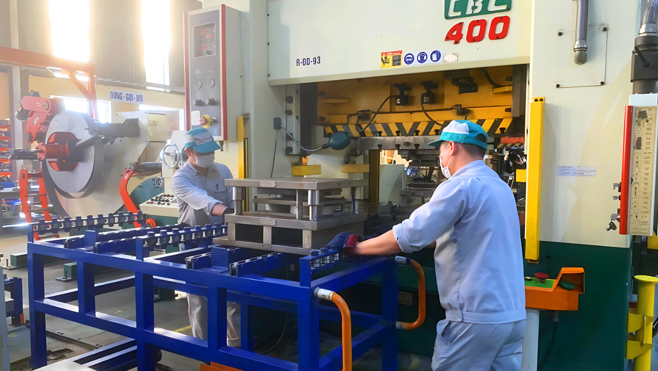 Tự động hóa trong công ty CP Xích líp Đông Anh 