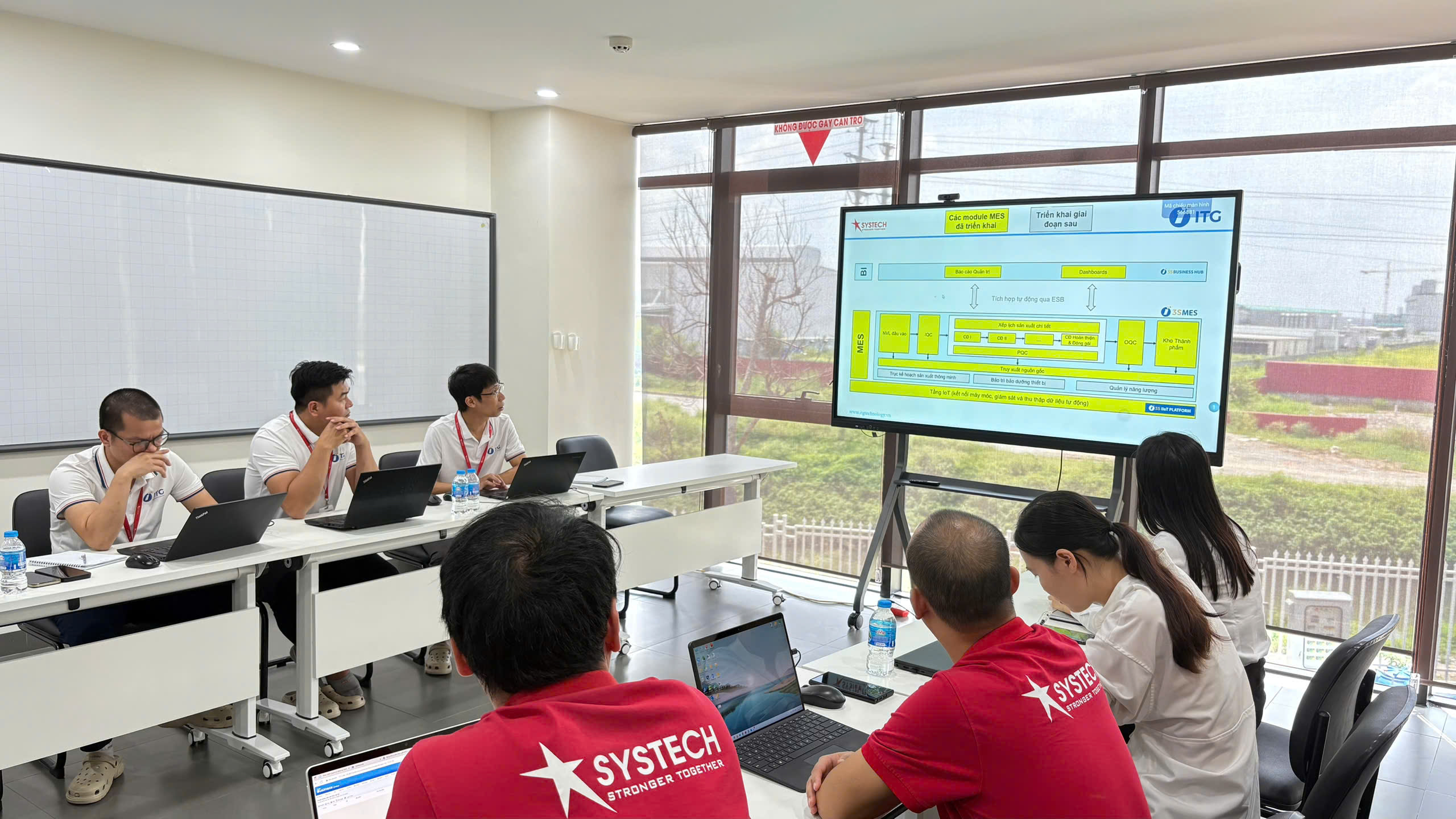 Đội ngũ Systech và ITG Technology cùng đánh giá hiệu quả triển khai các module 3S iFACTORY tại nhà máy Nhựa An Lập