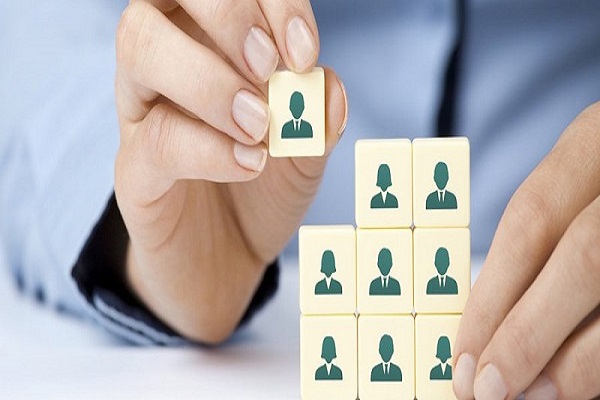 Quản lý nhân viên dễ dàng hơn với phần mềm HRM