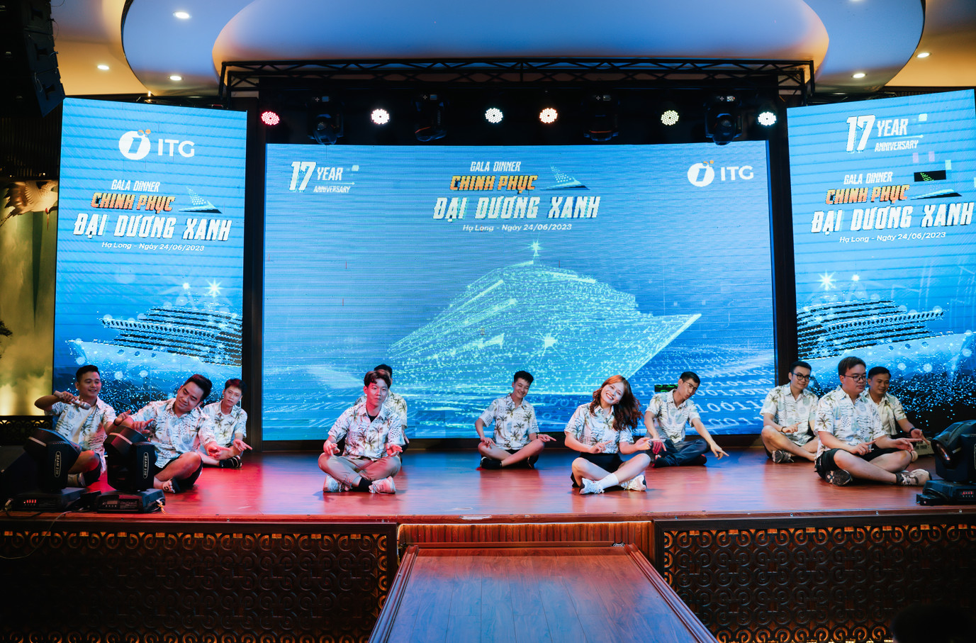 ITG ĐÓN SINH NHẬT 17 TUỔI TẠI VỊNH HẠ LONG XINH ĐẸP 8 z4606204203070 8f8f83ecd35f73ba140fc554e4f60df4