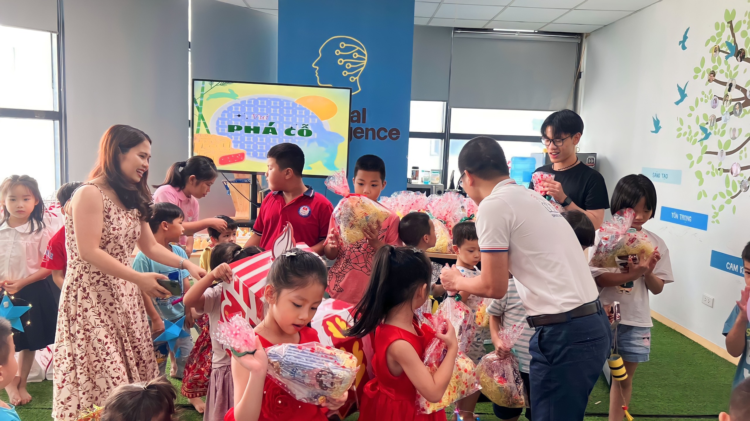 TRUNG THU ĐÁNG YÊU TẠI ITG 8 z4724292353967 9088699f76388cb62a6606ea04b6624d