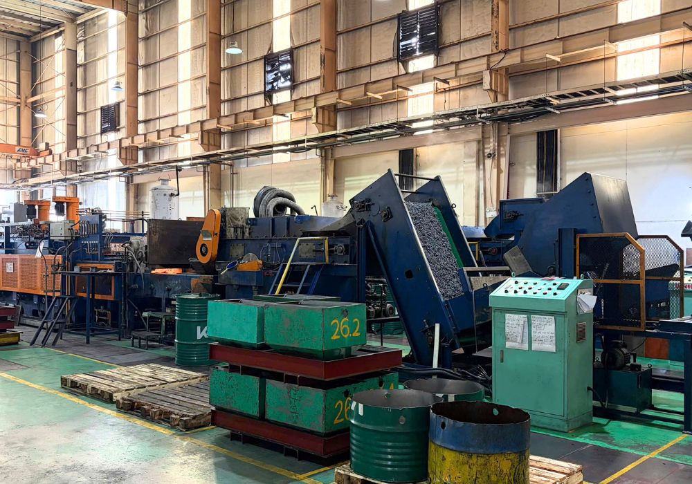 Dây chuyền sản xuất bên trong nhà máy Dovan